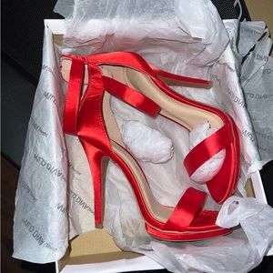 Red heels size 7.5